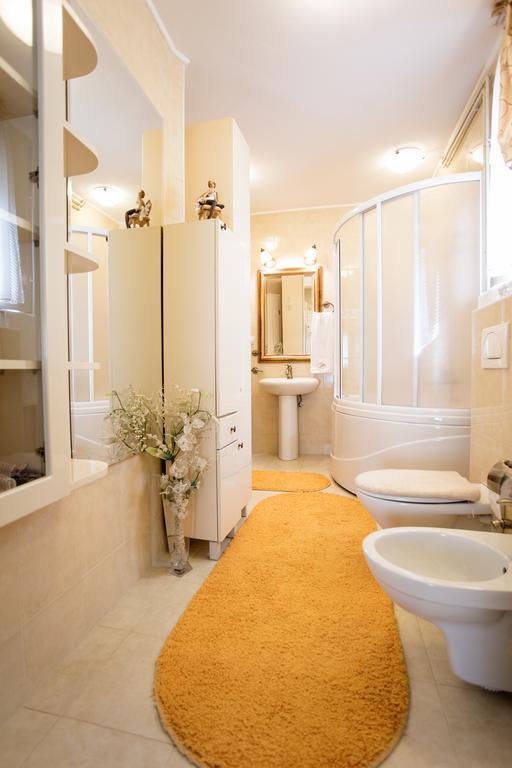 Garni Hotel President De Luxe Κραγκούγιεβατς Δωμάτιο φωτογραφία